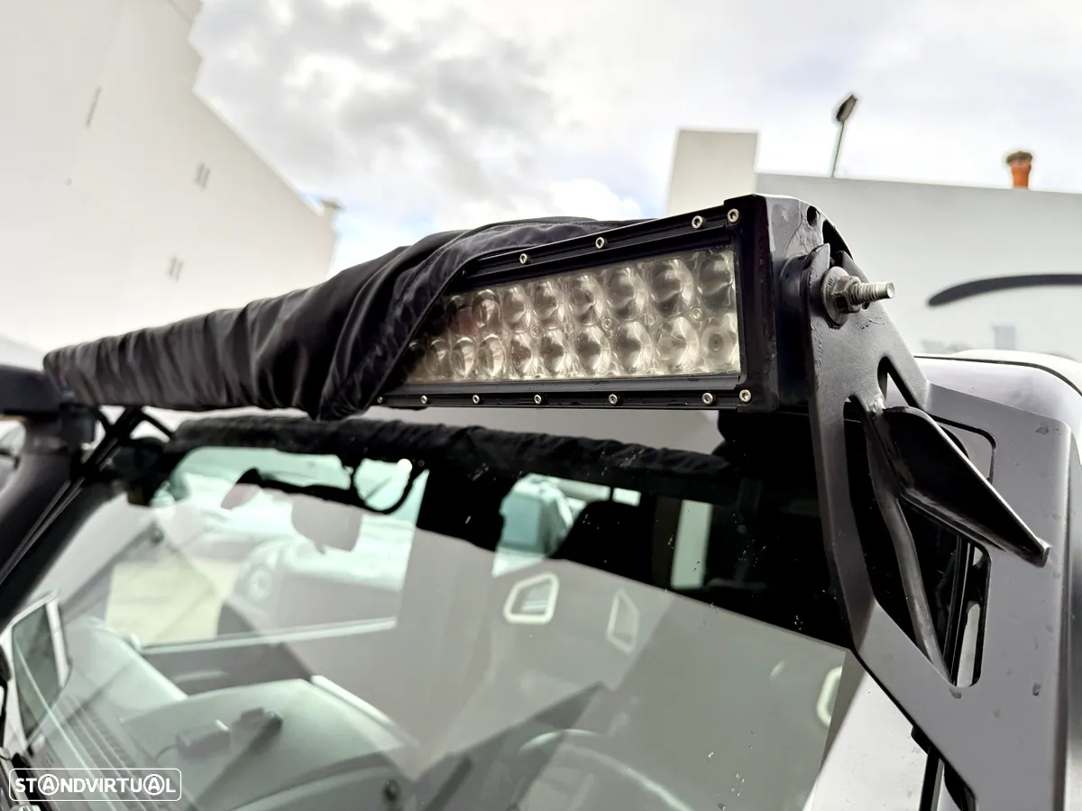 Jeep Wrangler 2.8 CRD ATX Sport - 56