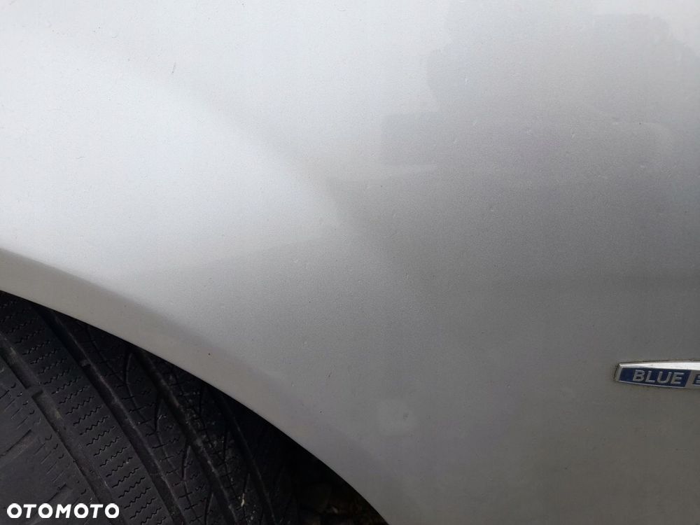 MERCEDES C W204 BŁOTNIK LEWY PRZÓD PRZEDNI 775 - 8