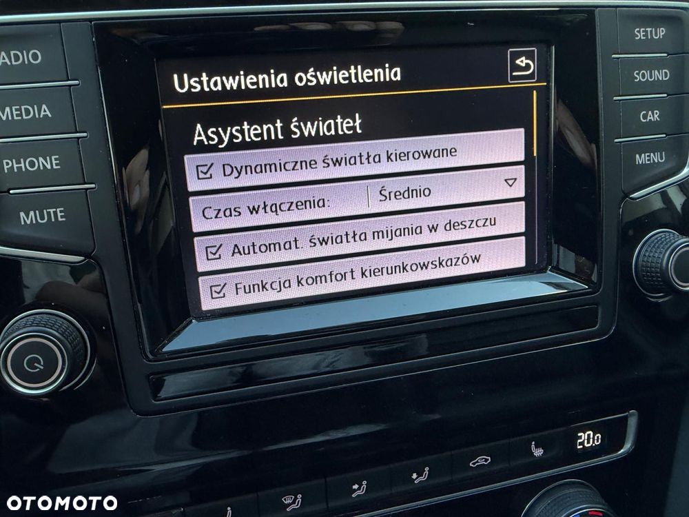 Volkswagen Golf 1.4 TSI BMT Highline - 12