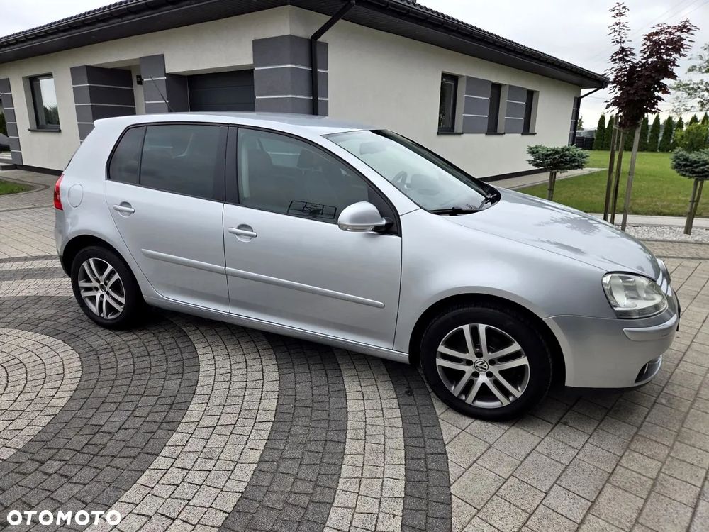 Volkswagen Golf - 4