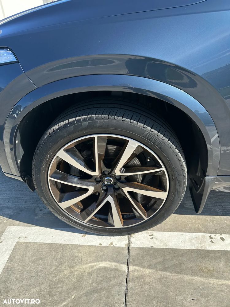 Volvo XC 90 - 8