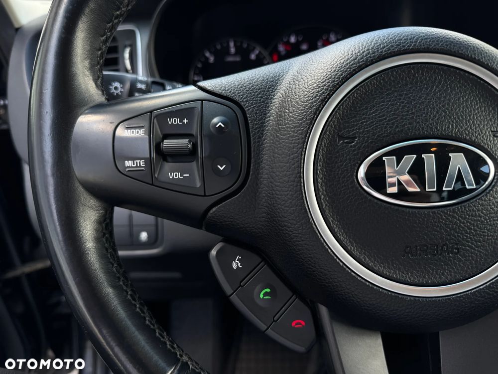 Kia Carens 1.7 CRDi L - 22