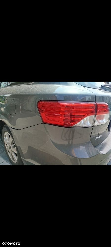 Toyota Avensis 2.0 D-4D Premium - 13