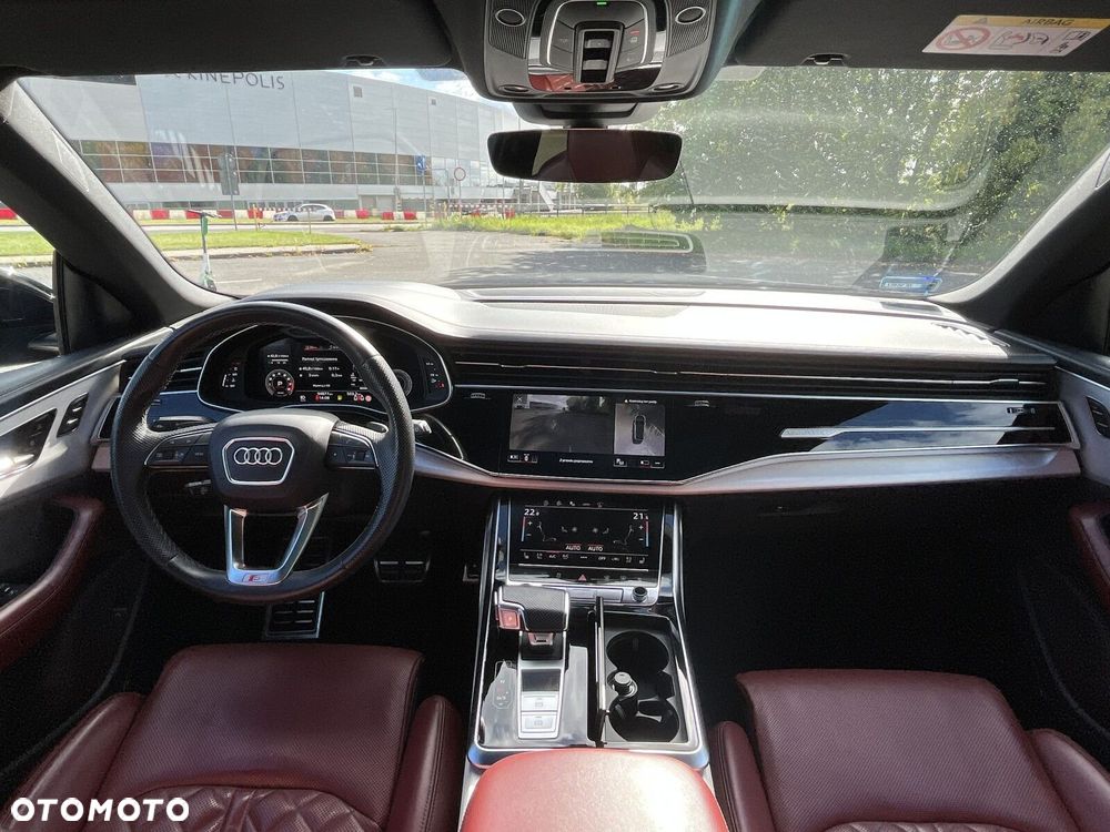 Audi SQ8 - 11