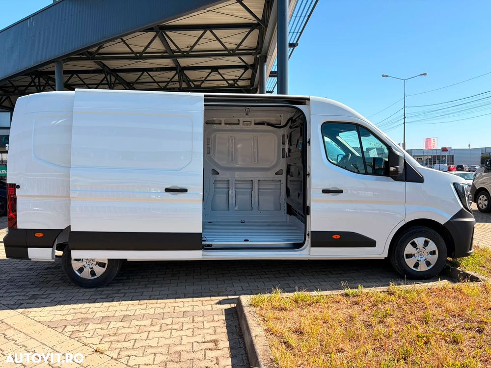 Nissan Interstar - 12