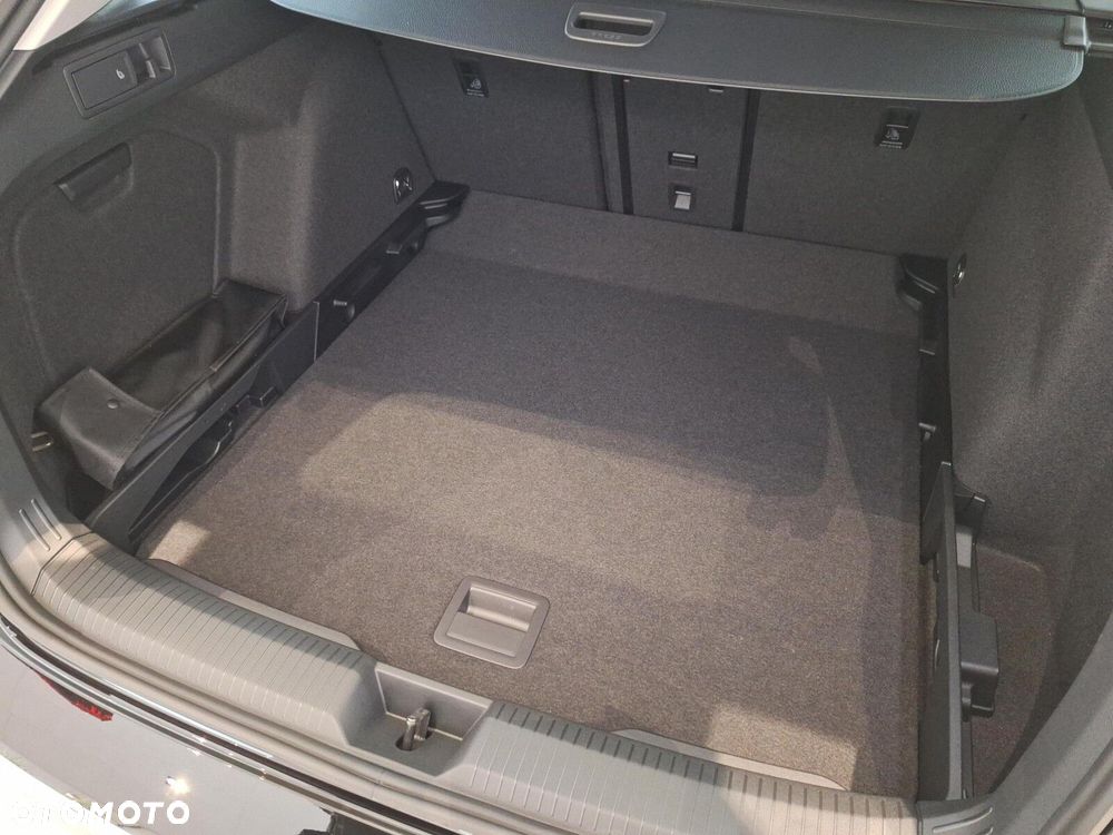 Volkswagen Golf - 26