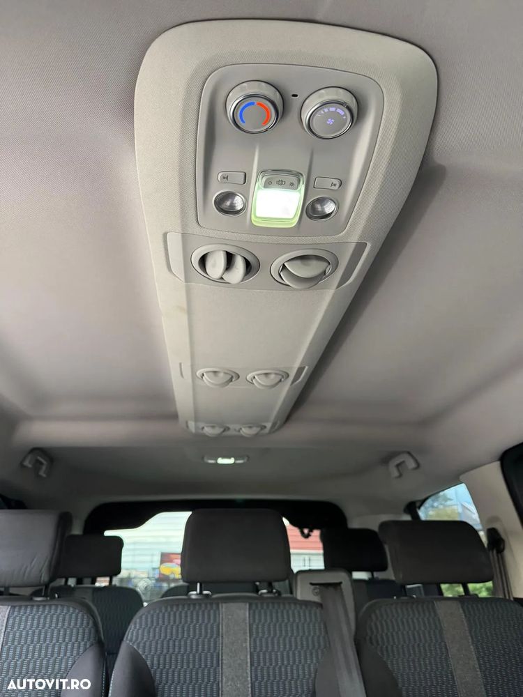 Peugeot Traveller L2H1 2.0 BlueHDI 150 S&S Navette - 18