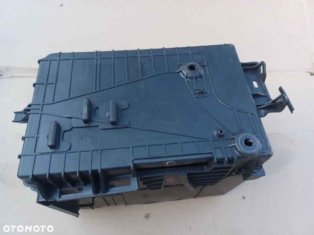 OBUDOWA AKUMULATORA CITROEN C3 II 9801801880 - 5