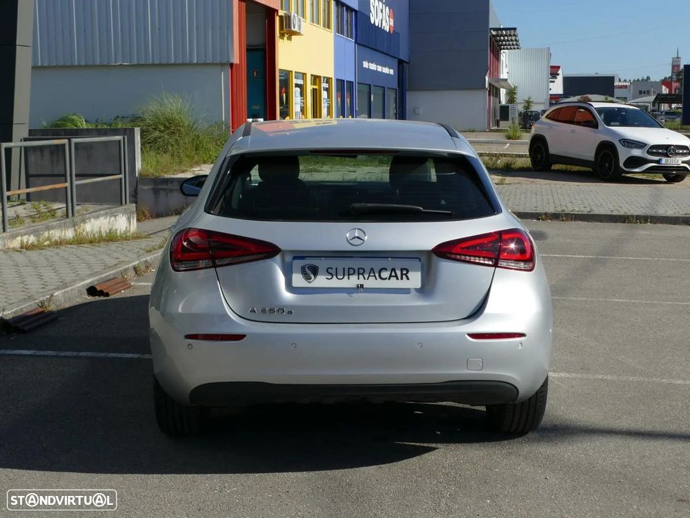 Mercedes-Benz A 250 e Style Plus - 5