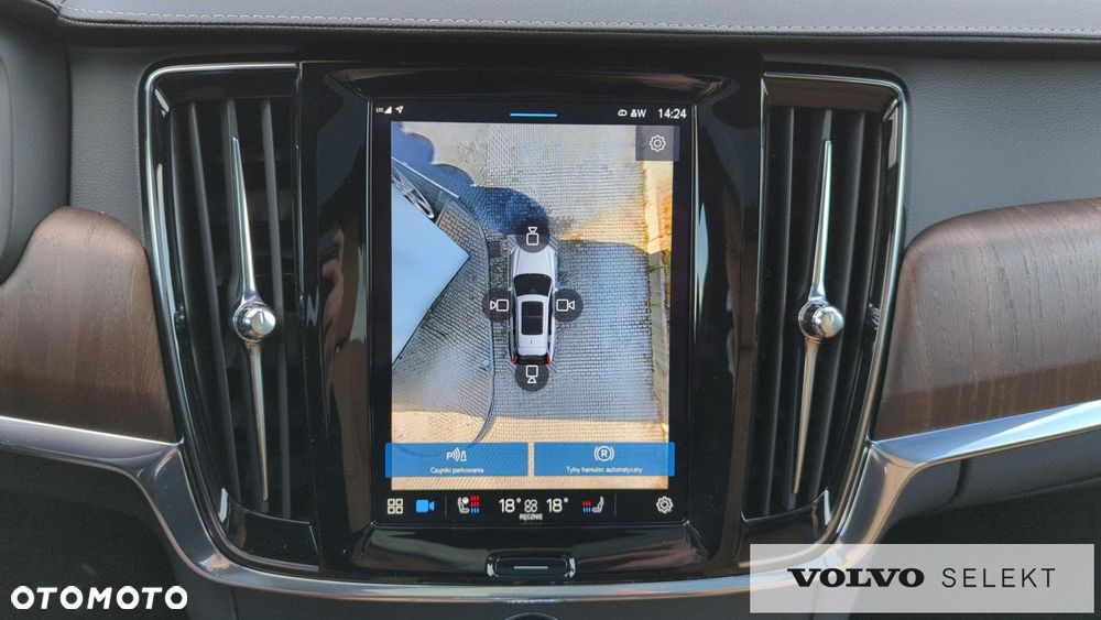 Volvo V90 Cross Country - 26