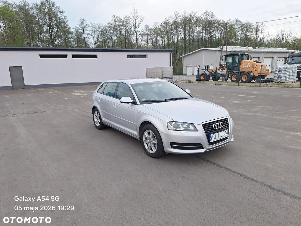 Audi A3 Sportback - 1