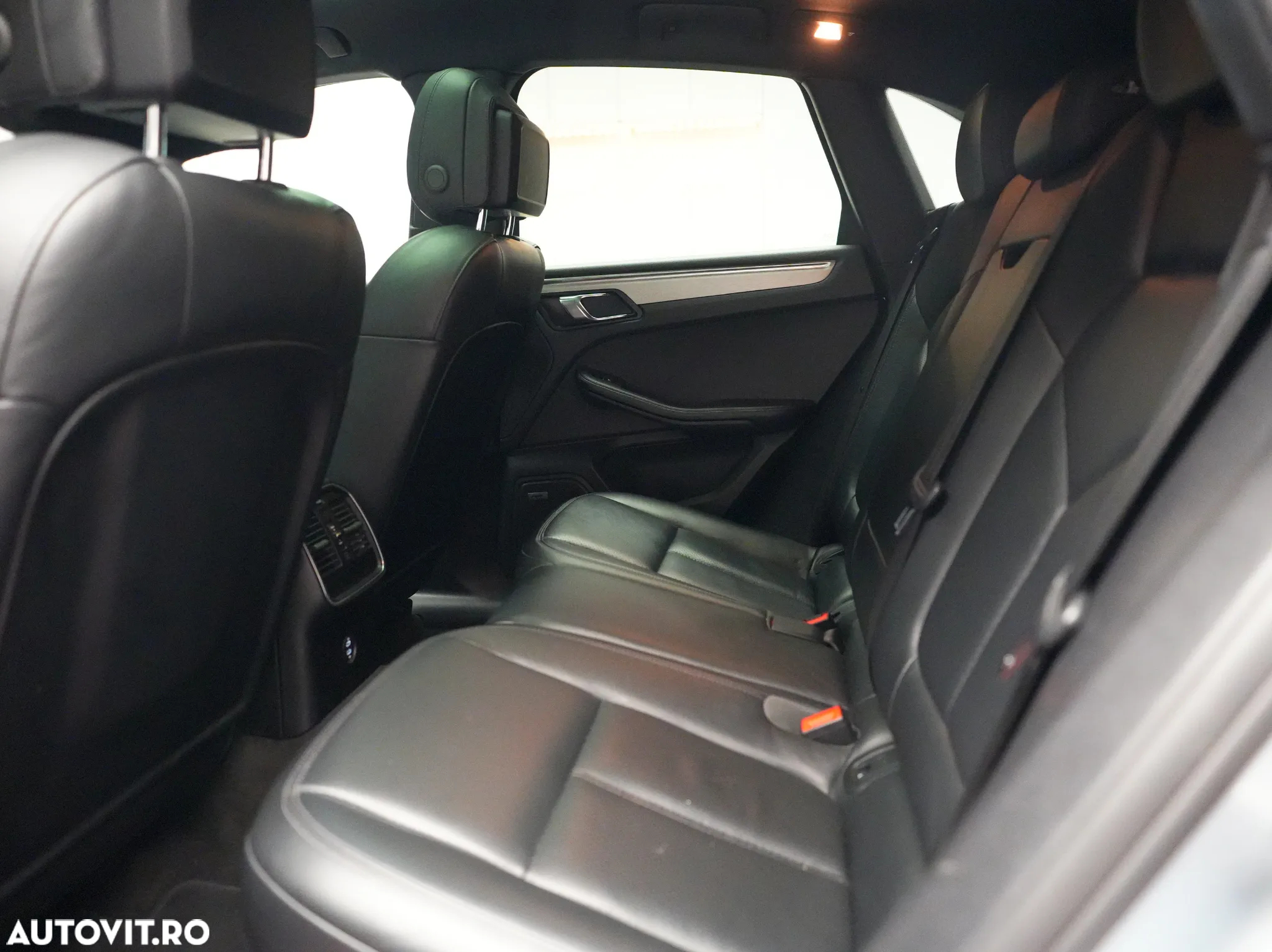 Porsche Macan Standard - 19