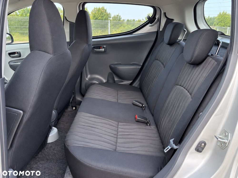 Nissan Pixo 1.0 Visia - 10