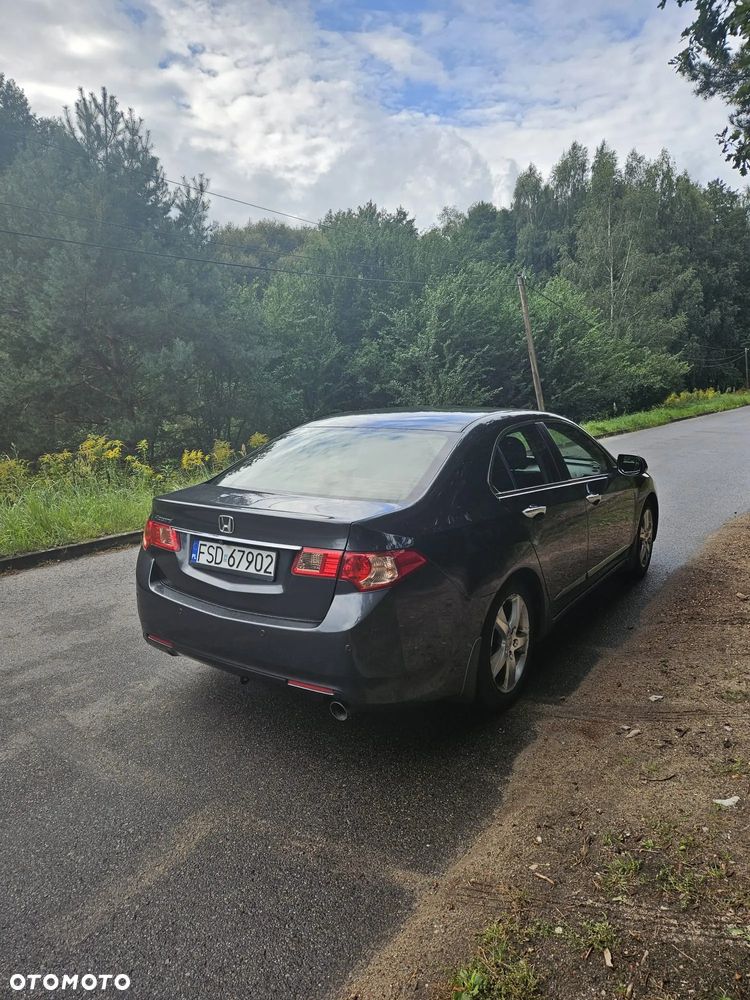 Honda Accord 2.0 Executive Navi - 3