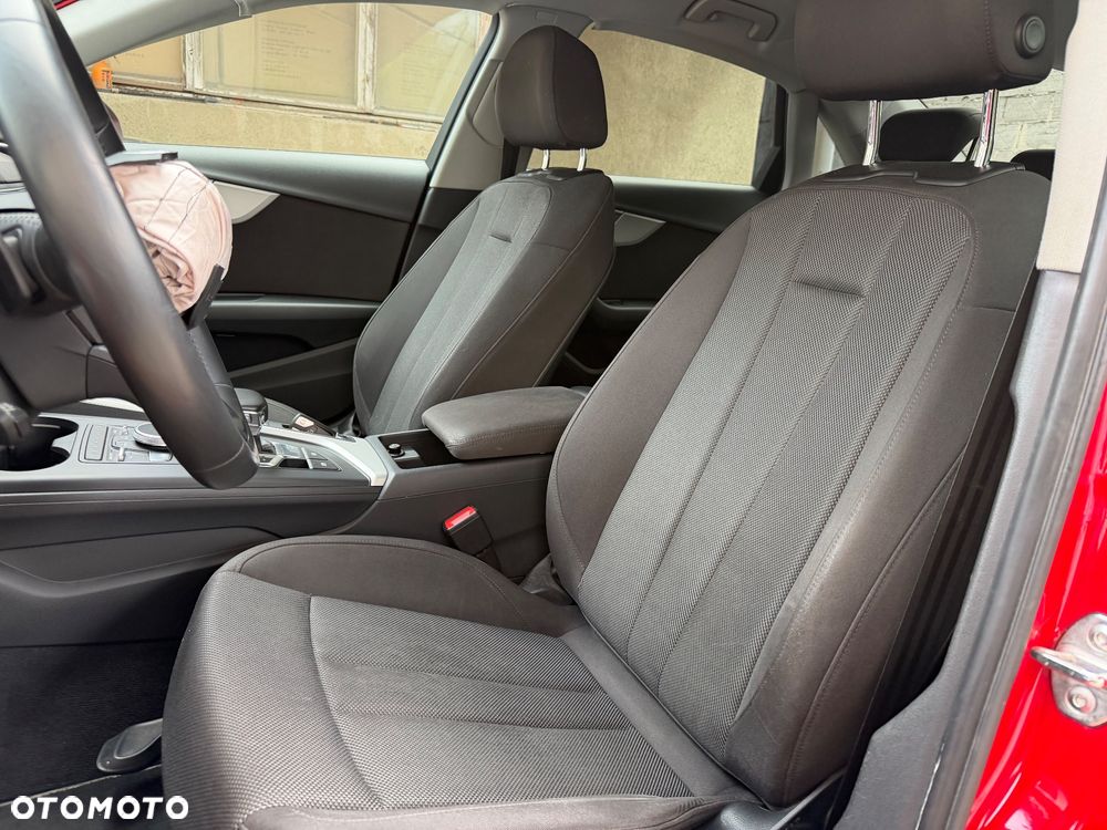 Audi A4 Limousine 35 TFSI mHEV S Line S tronic - 24