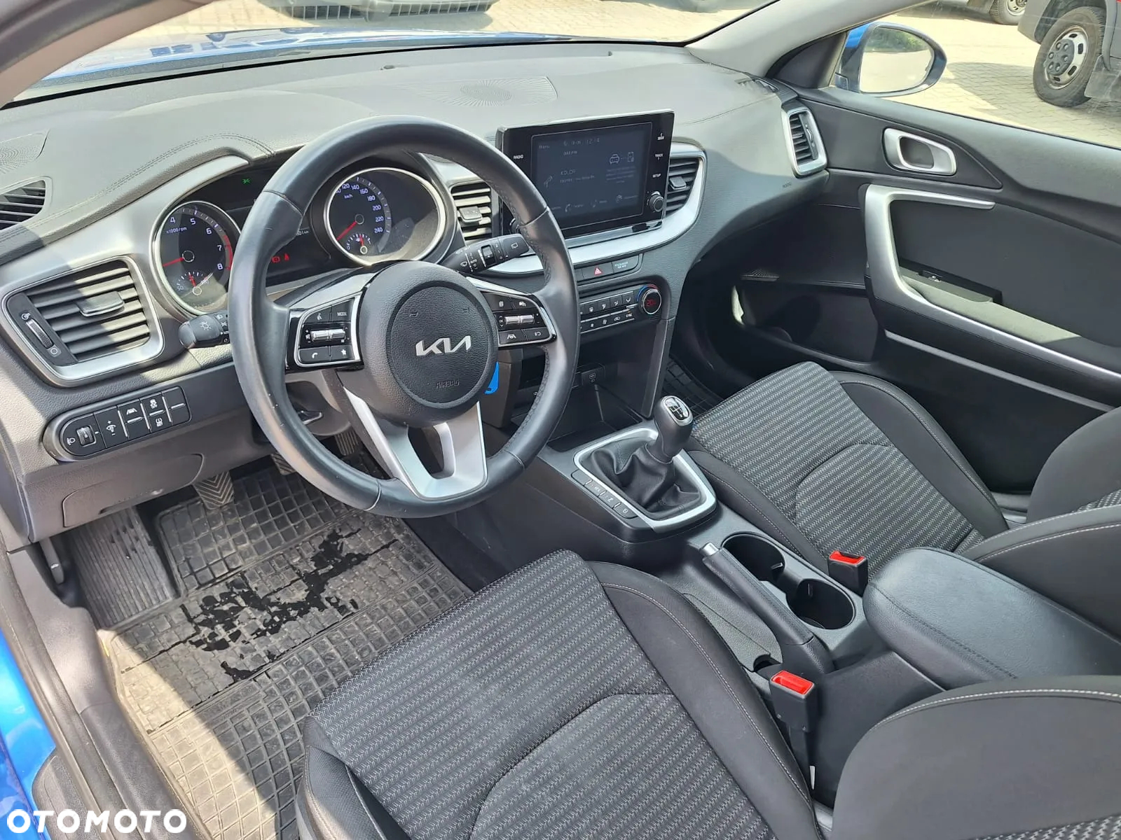 Kia Ceed 1.5 T-GDI M - 9