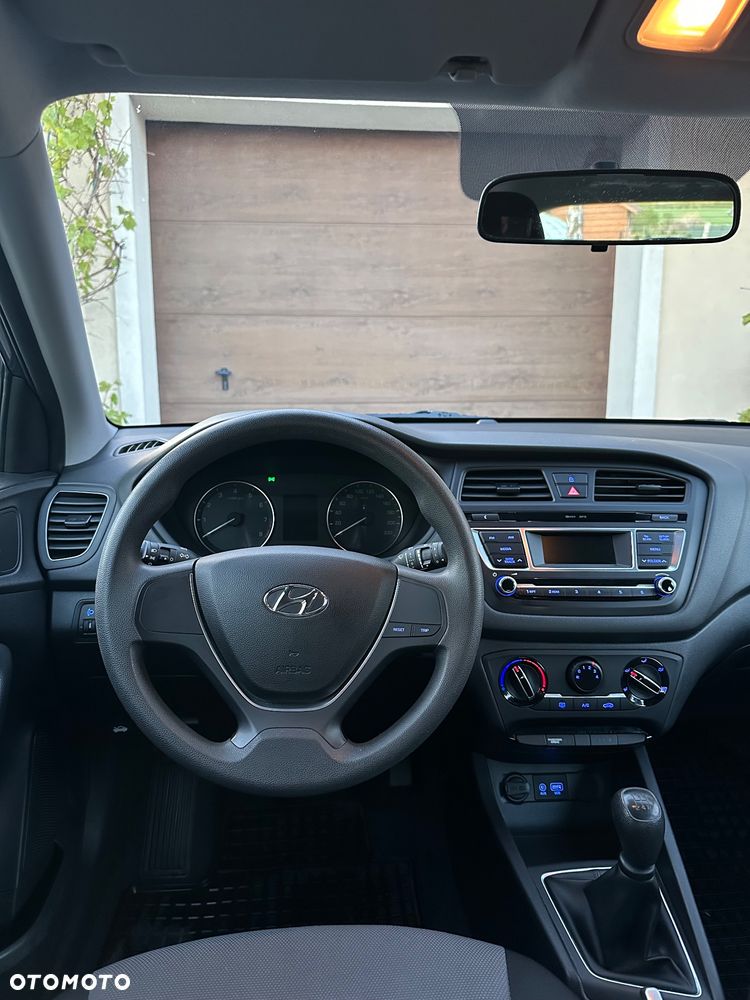 Hyundai i20 1.2 Elegant - 21