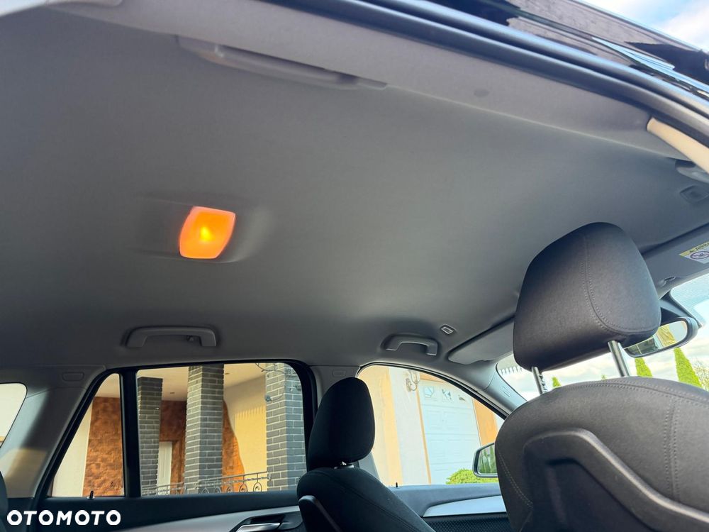 BMW X1 sDrive18i Business Edition - 17