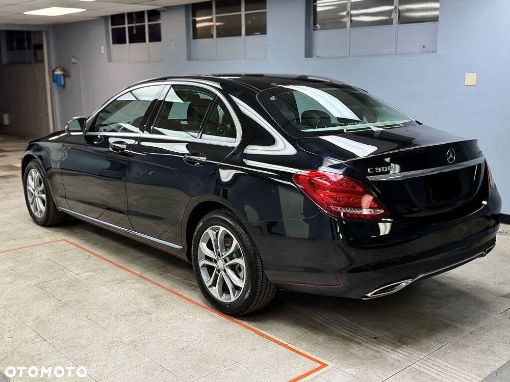 Mercedes-Benz Klasa C 300 7G-TRONIC - 5