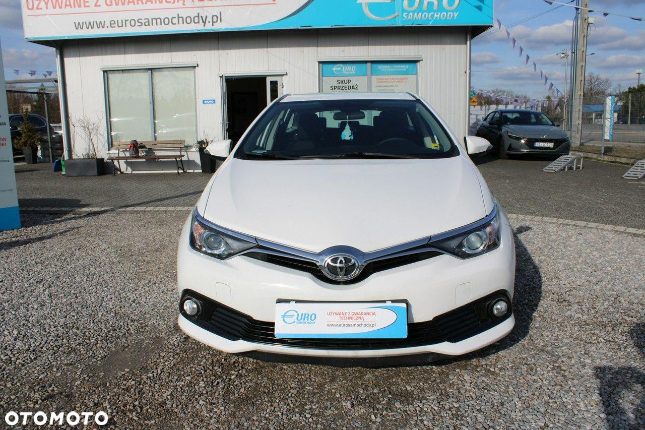 Toyota Auris - 4