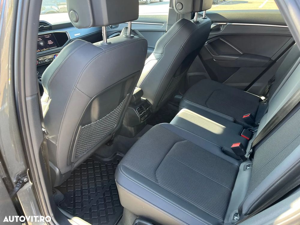 Audi Q3 Sportback 2.0 40 TFSI quattro S tronic S Line - 29