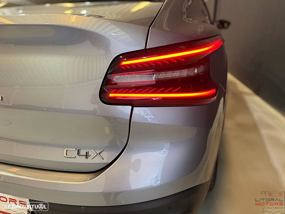 Citroën C4 X 1.2 PureTech Shine Pack EAT8 - 12