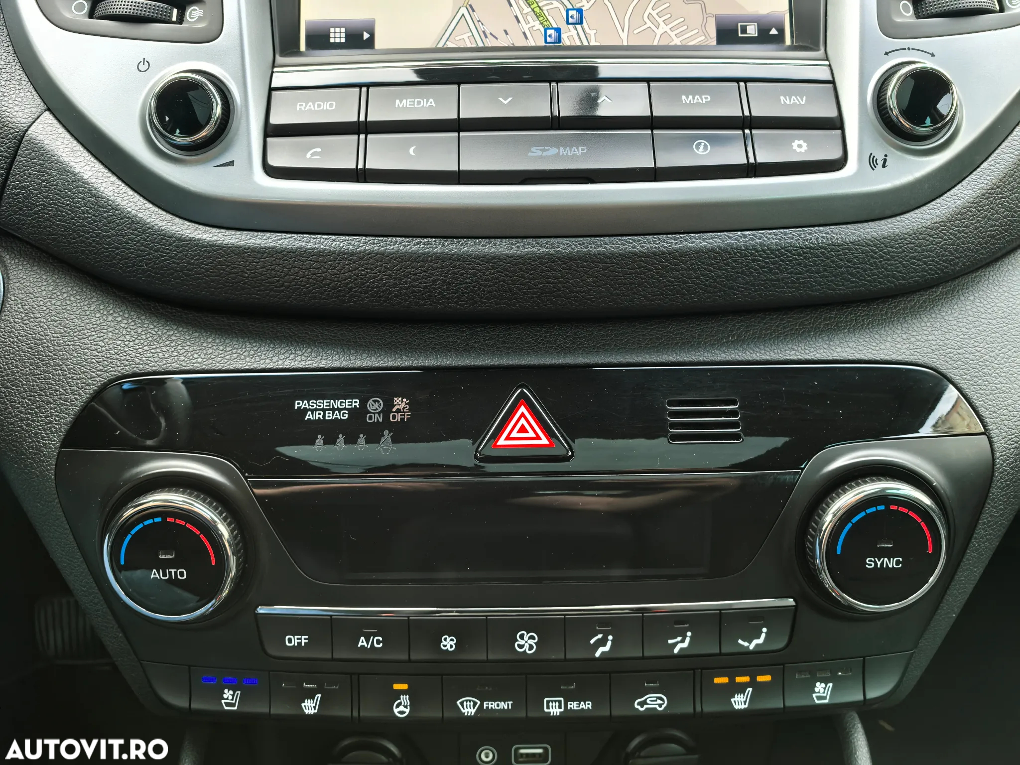 Hyundai Tucson blue 1.7 CRDi 2WD DCT Premium - 8