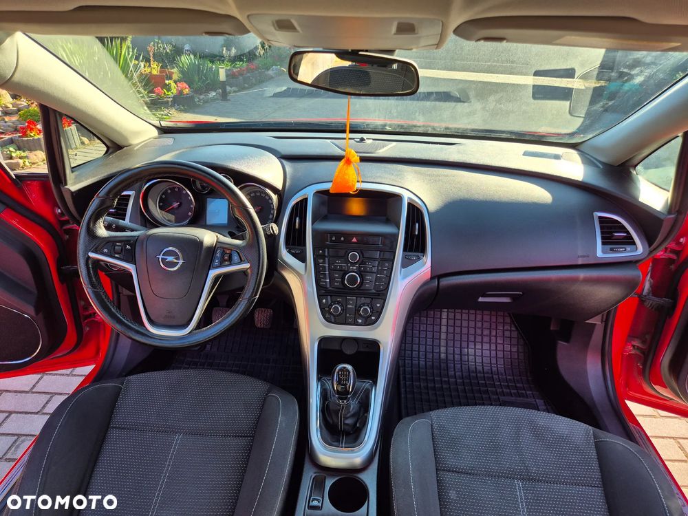 Opel Astra 1.4 Turbo - 9