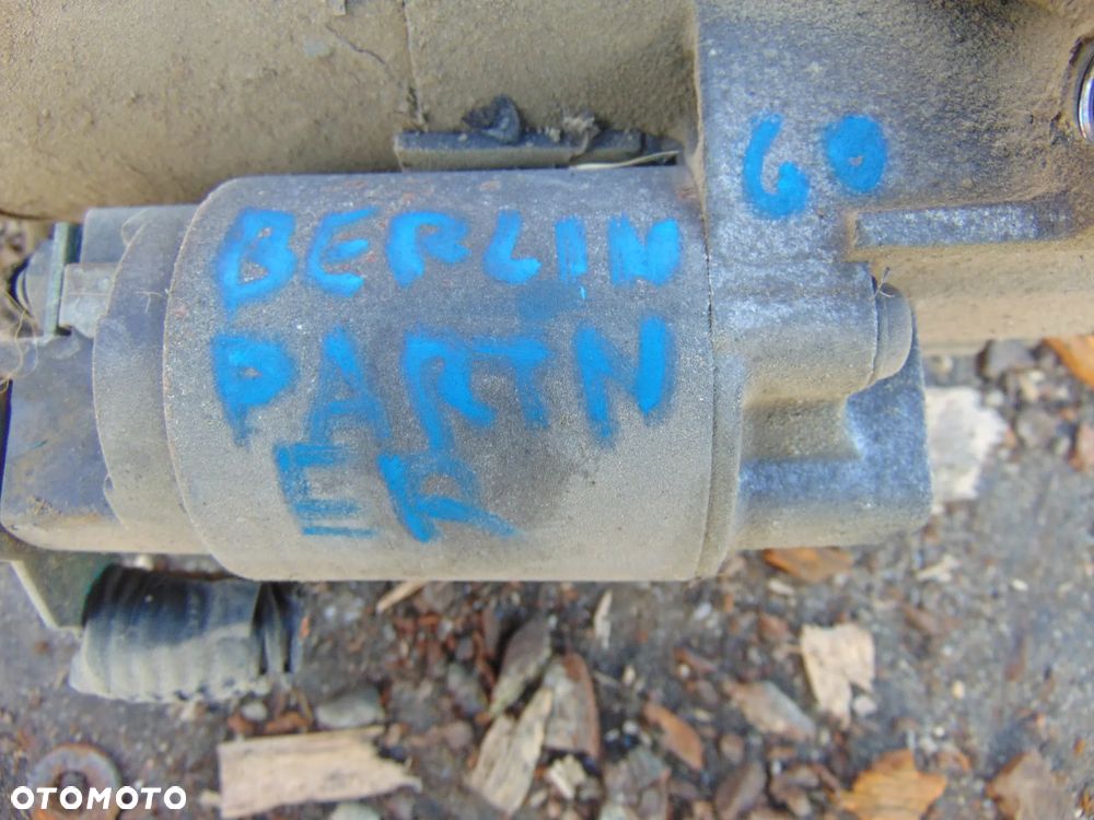 Rozrusznik peugeot/berlingo 1,9 D Dw8