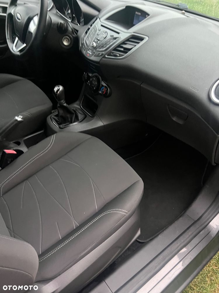 Ford Fiesta 1.0 Celebration - 15