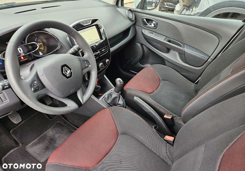 Renault Clio - 7