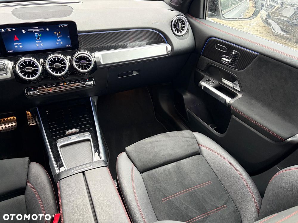 Mercedes-Benz GLB - 19