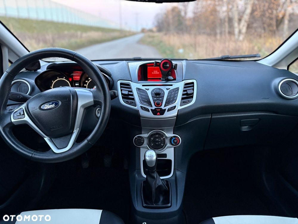 Ford Fiesta - 7
