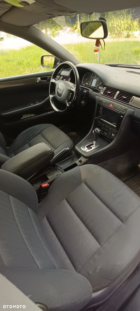 Audi A6 Avant - 4
