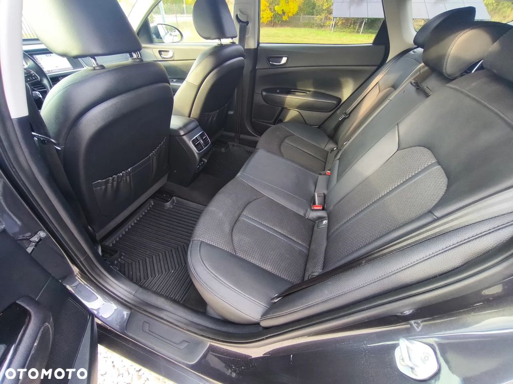 Kia Optima - 27