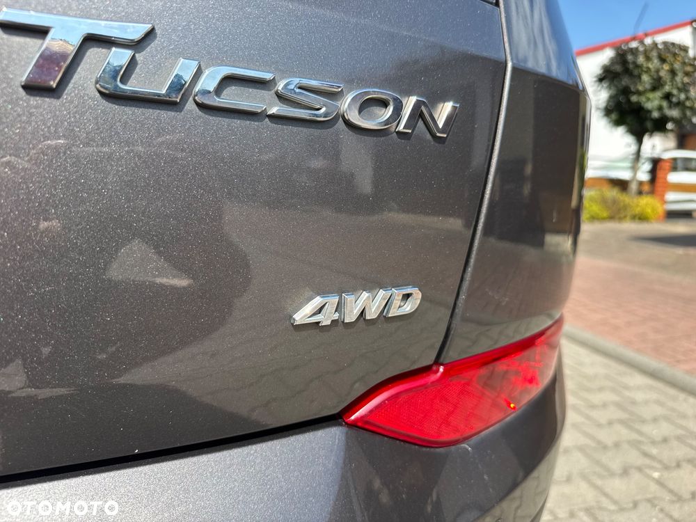 Hyundai Tucson 2.0 CRDI 4WD Automatik Premium - 22