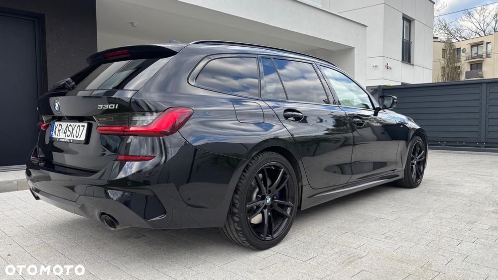 BMW Seria 3 330i Sport - 5