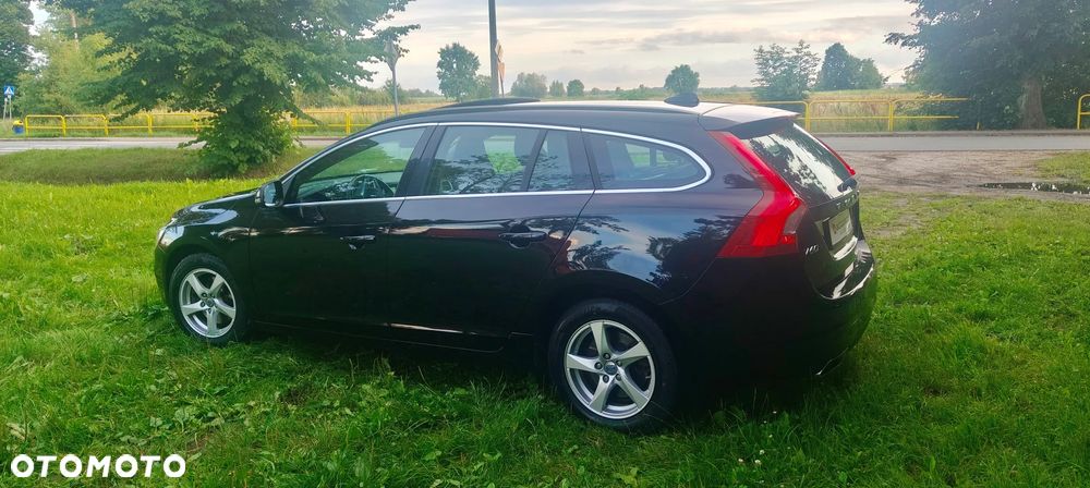 Volvo V60 D4 Summum - 37