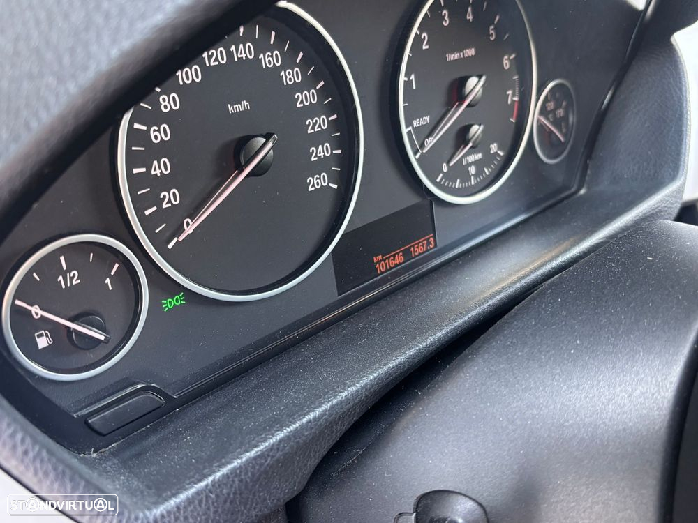 BMW 316 i Touring - 4