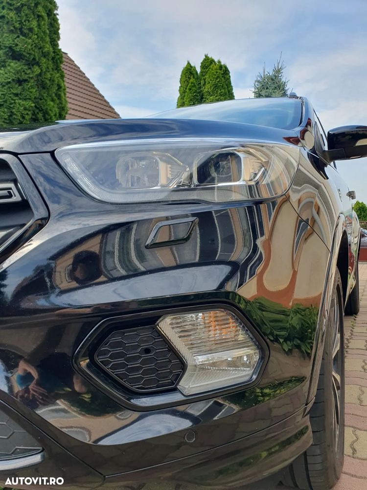 Ford Kuga 2.0 TDCi 4WD Powershift ST-Line - 19