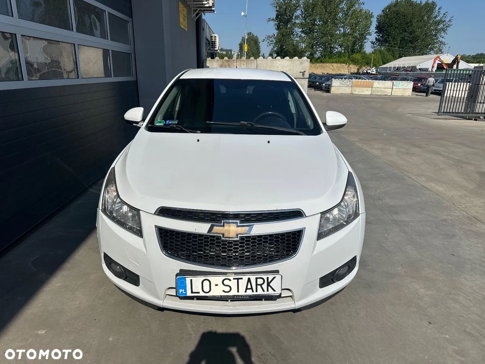 Chevrolet Cruze 1.8 LT - 9