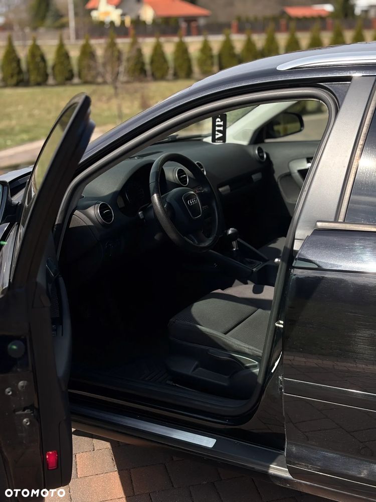 Audi A3 Sportback 2.0 TDI DPF Ambition - 5