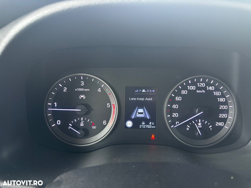 Hyundai Tucson 2.0 CRDI 4WD Intro Edition - 16