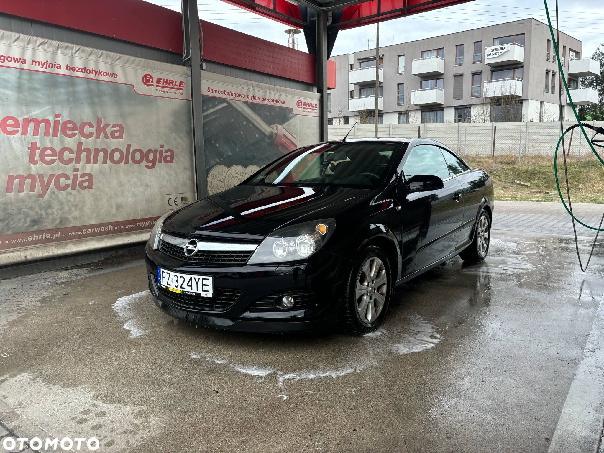 Opel Astra GTC 1.9 CDTI Cosmo - 1