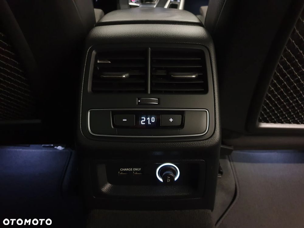 Audi A4 Avant 40 TDI Quattro S Line S tronic - 29