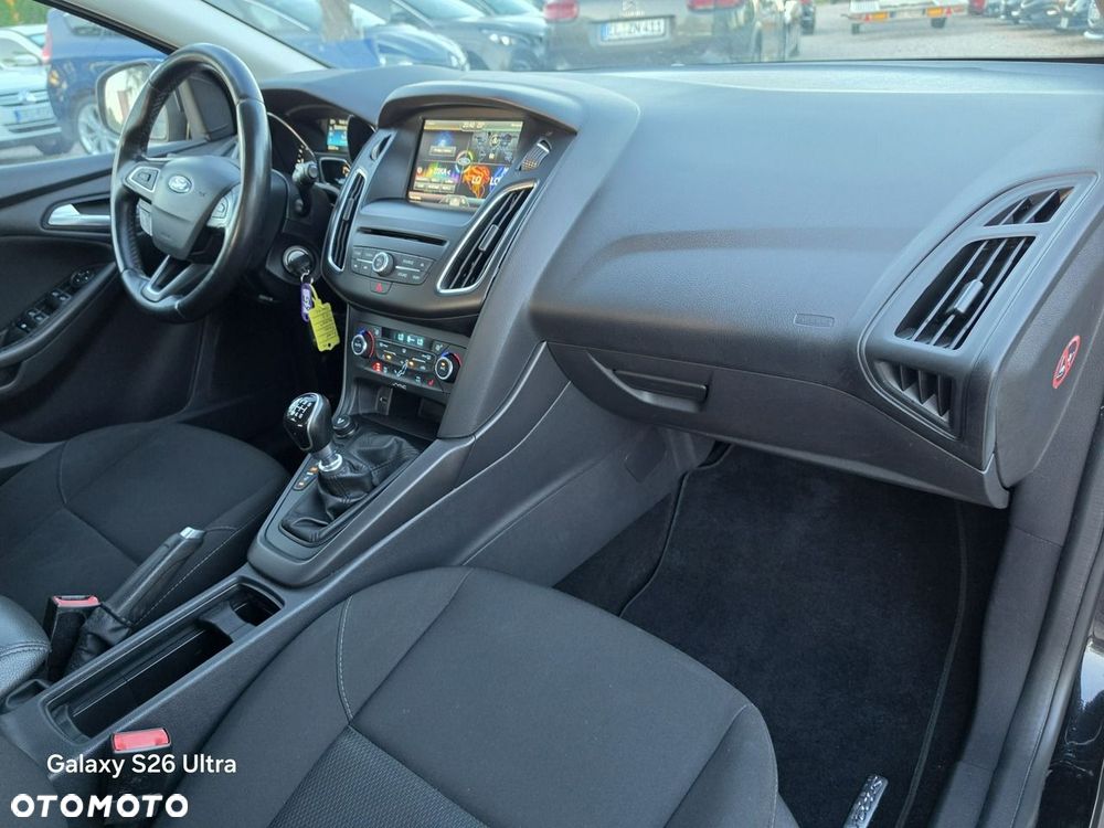 Ford Focus - 31