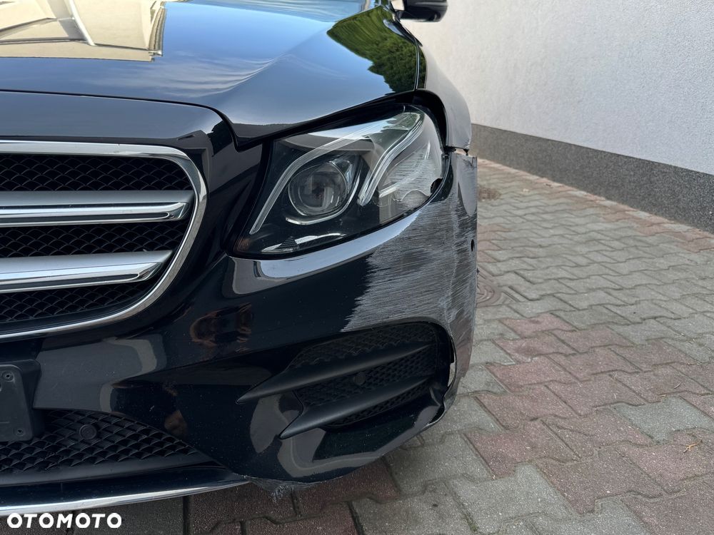 Mercedes-Benz Klasa E 200 9G-TRONIC AMG Line - 40