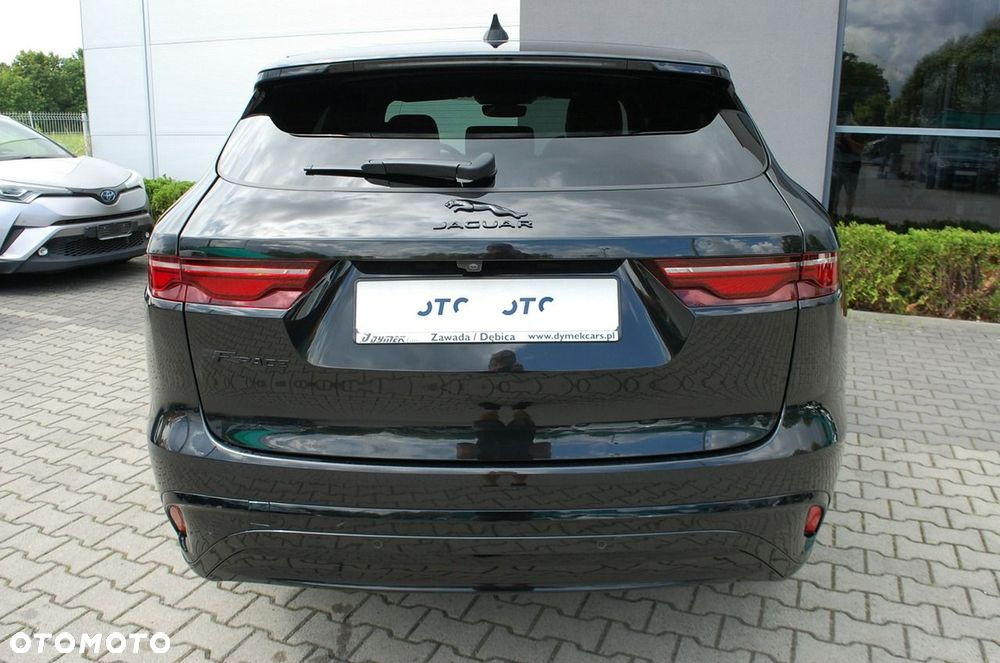 Jaguar F-Pace - 13