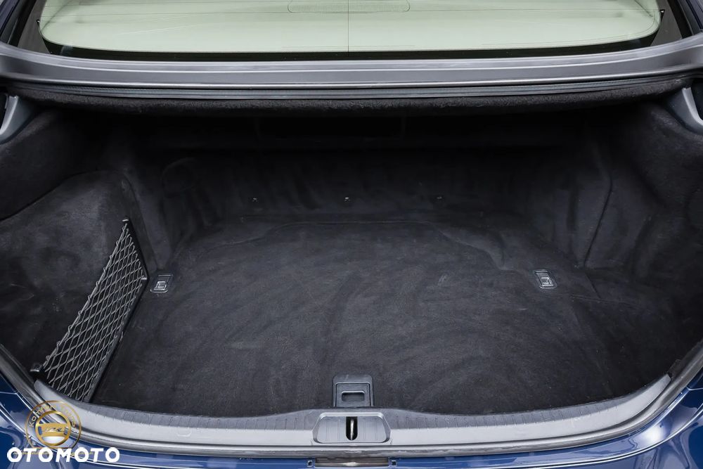 Lexus LS - 26