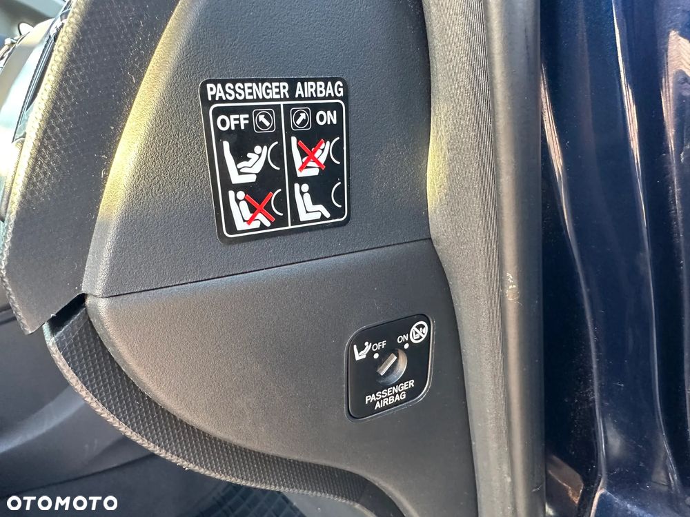 Toyota Auris 1.4 VVT-i Sol - 29